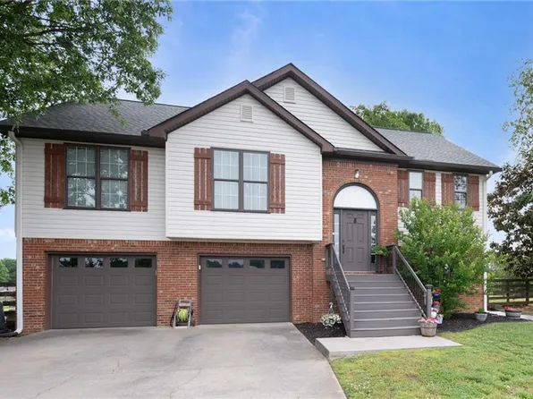 516 Pendley Rd SE, Calhoun, GA 30701