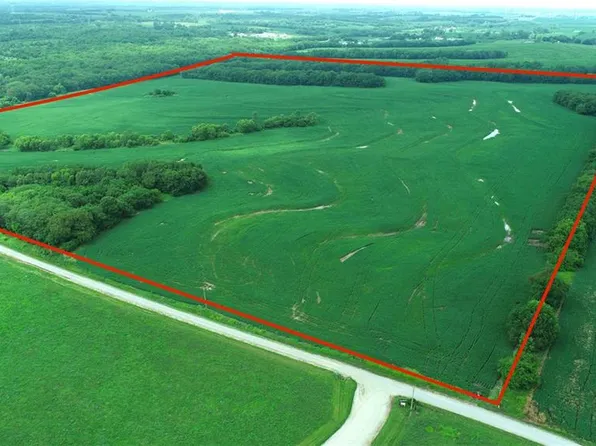 SW Patton Rd, Amity, MO 64422