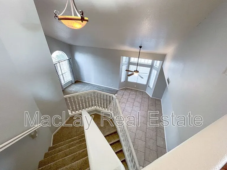 4645 E Kelly Dr — Photo 13