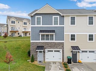 1386 Palomino Trl, Rockingham, VA 22801
