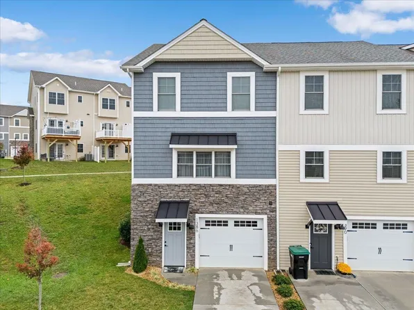 1386 Palomino Trl, Rockingham, VA 22801