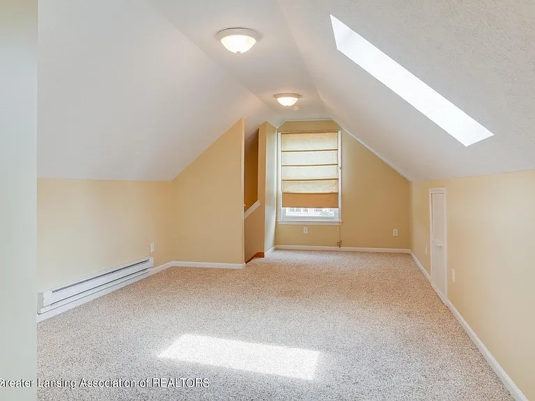 608 1/2 Seymour Ave — Photo 5