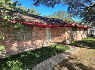 1011B Pampa St, Pasadena, TX 77504
