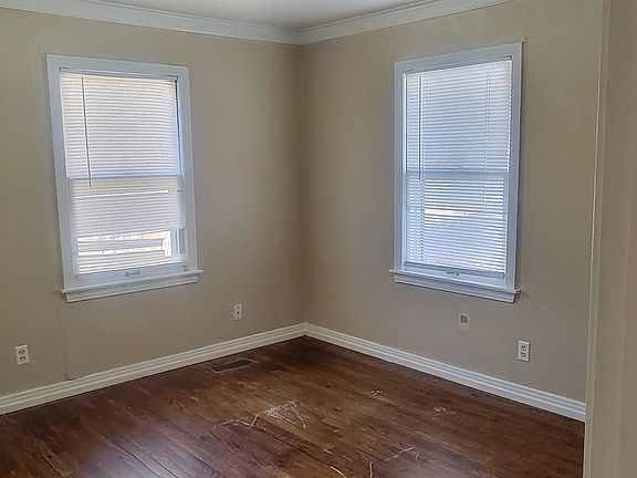 2nd image of 2522 W Oklahoma Ave