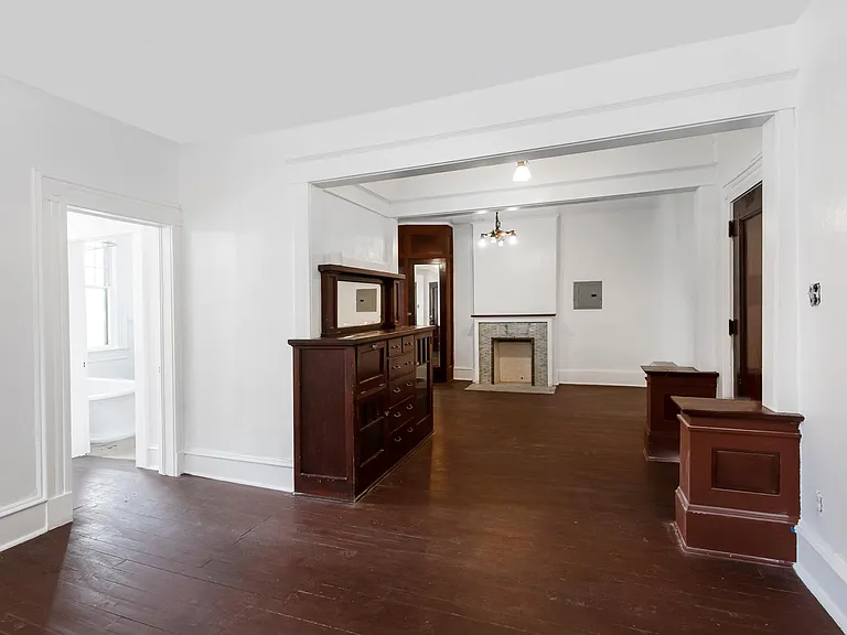 930 N Washington St #D — Photo 1