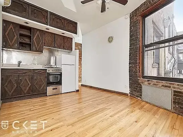 647 E 11th St, New York, NY