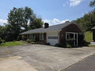 1377 Floyd Hwy N, Floyd, VA 24091