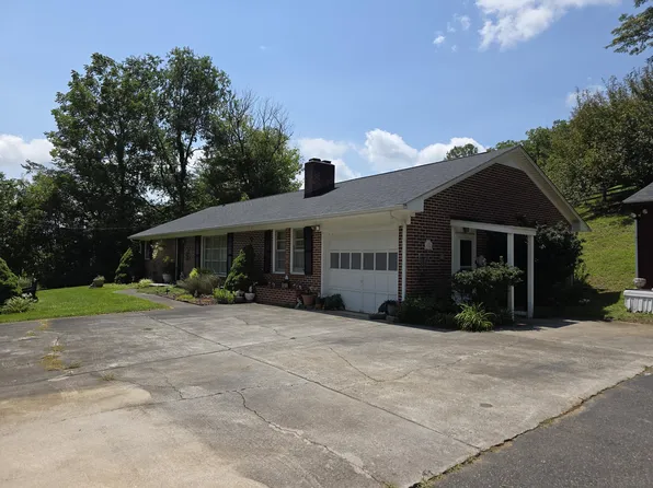 1377 Floyd Hwy N, Floyd, VA 24091