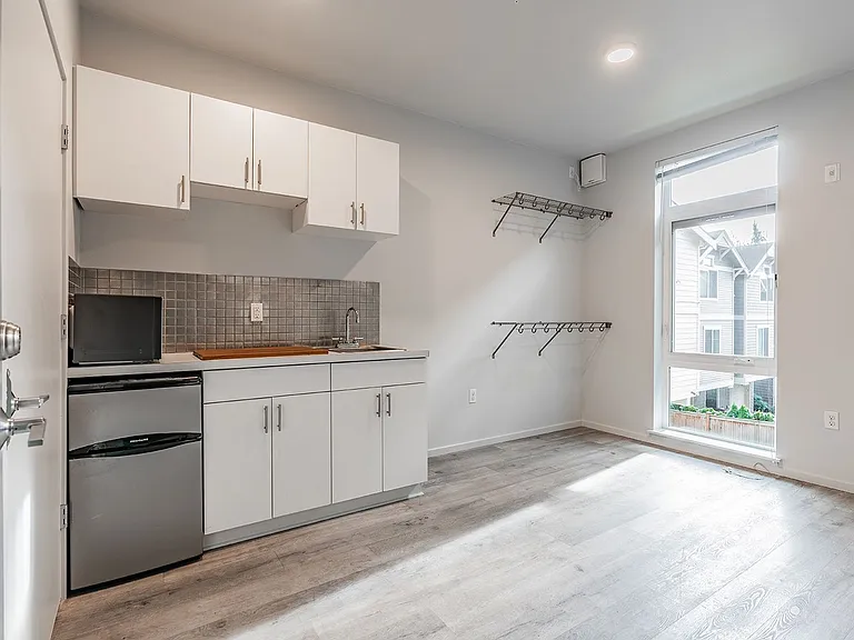 Welcome to 1806 23rd Ave Contemporary building — Photo 19