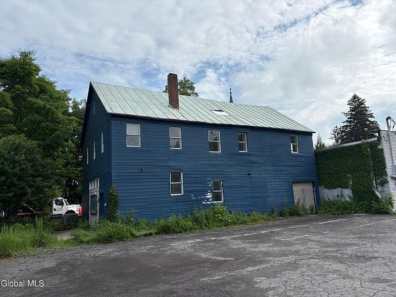3rd image of 10 Thompson Street