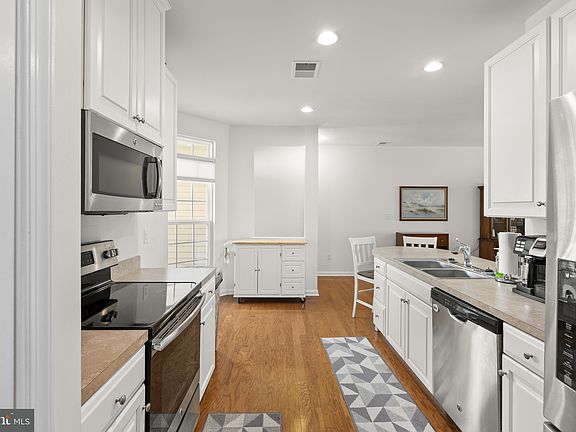 5th image of 19003 Timbercreek Dr Unit 80