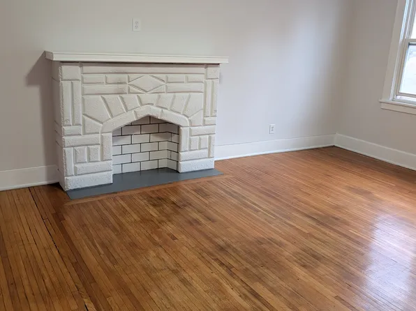 738 Niagara St APT 3, Buffalo, NY 14213