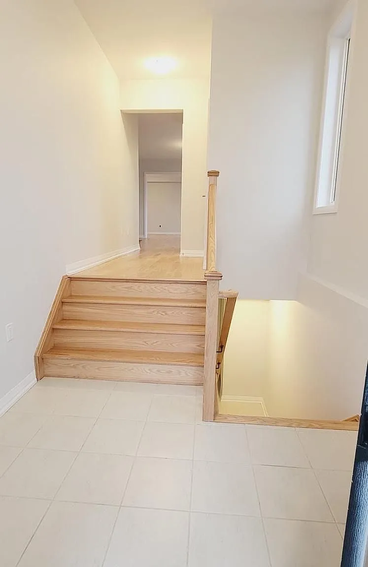 4 bed, $2,900 — Photo 2
