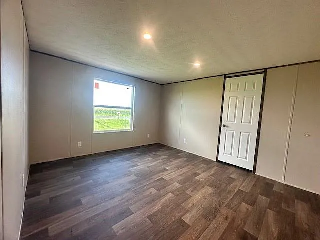 553 County Road 211 — Photo 4