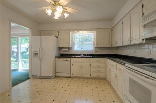 5th image of 7309 Hardy Ave