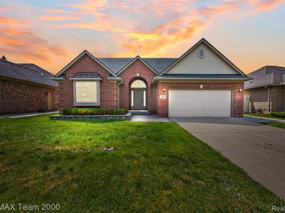 288 Red Mill Dr, Inkster, MI, 48141