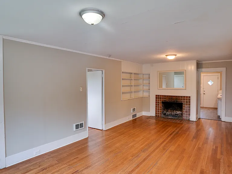 2718 E Fir St — Photo 5