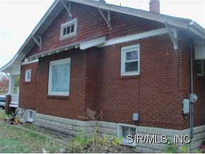 2nd image of 112 10th St