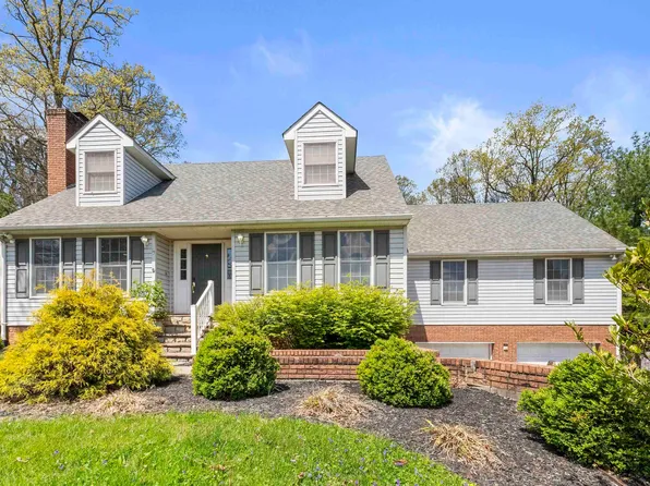 2809 Colony Point, Ashland, KY 41102