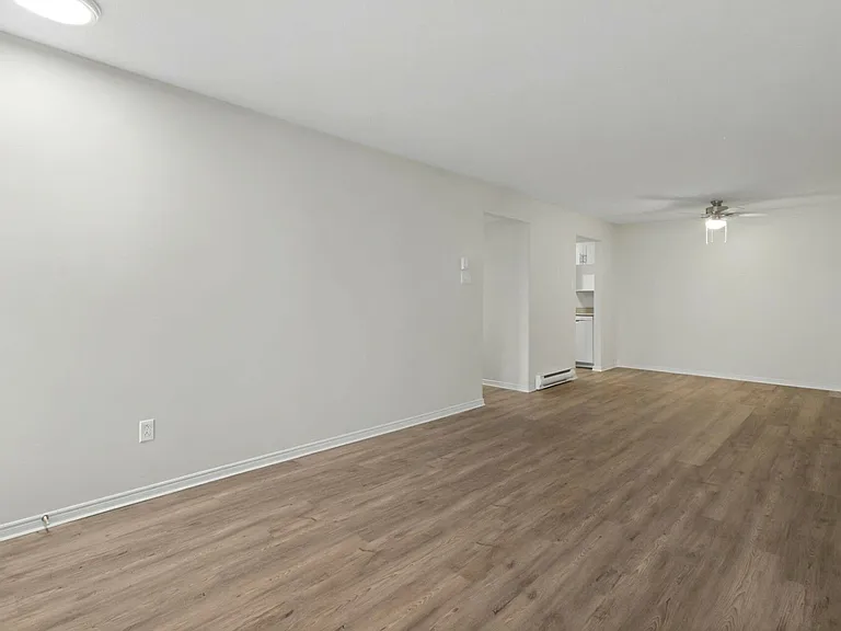 30 Fairlane Dr — Photo 12