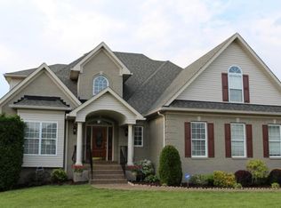 6718 Poplar Forest Ln, Louisville, KY 40291