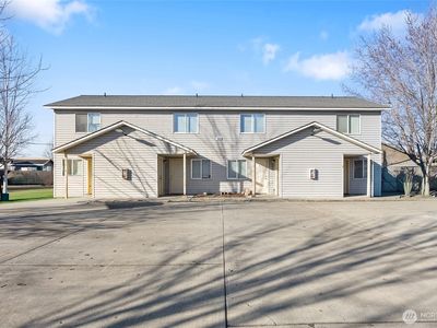 1814 W W Crouse Street, Moses Lake, WA, 98837