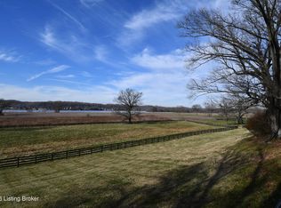 8216 Sutherland Farm Rd, Prospect, KY 40059