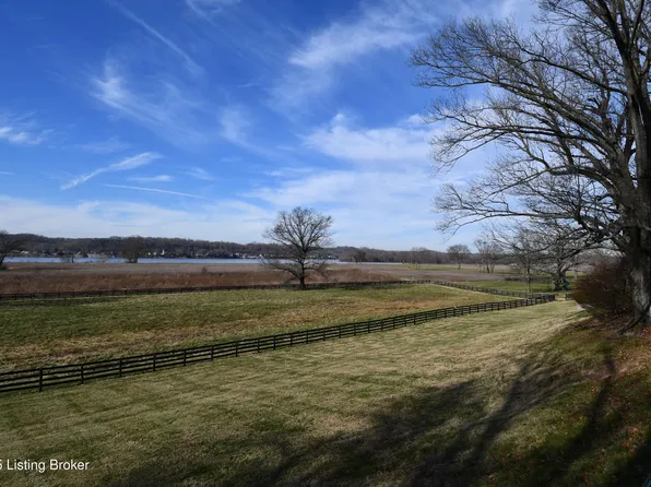 8216 Sutherland Farm Rd, Prospect, KY 40059