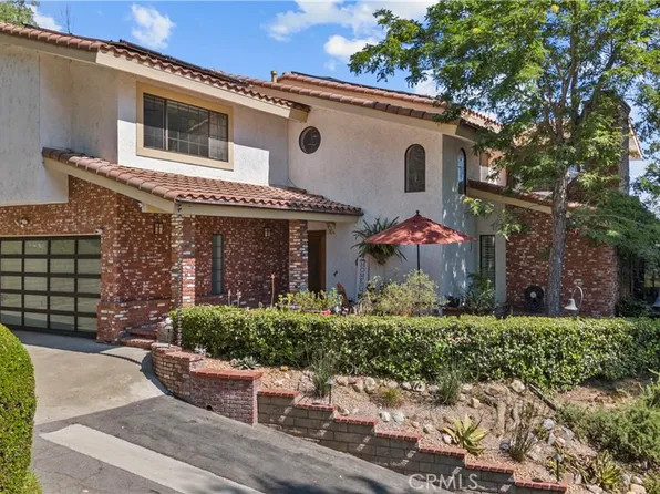 23229 8th St, Santa Clarita, CA 91321