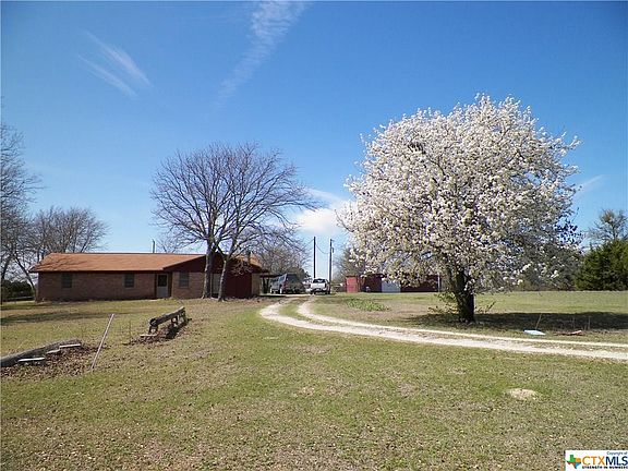 2nd image of 304 Tippit Ln