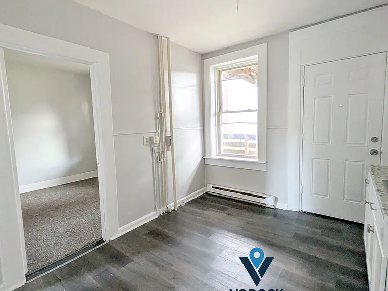 226 Lyman St #1-L — Photo 7