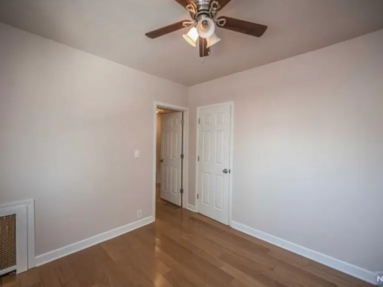 310 Union St — Photo 16