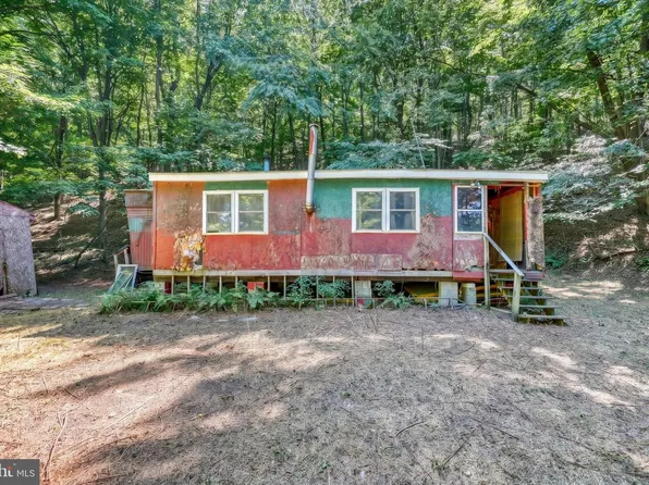 233 Cabin Ln, Ickesburg, PA 17037