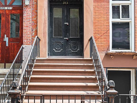 2nd image of 313 E 6th St