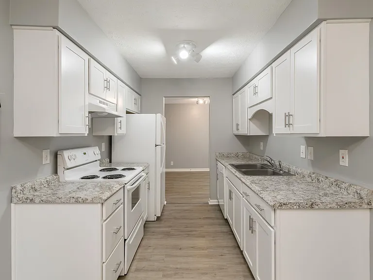9104 Cedarpark Ln #C — Photo 12