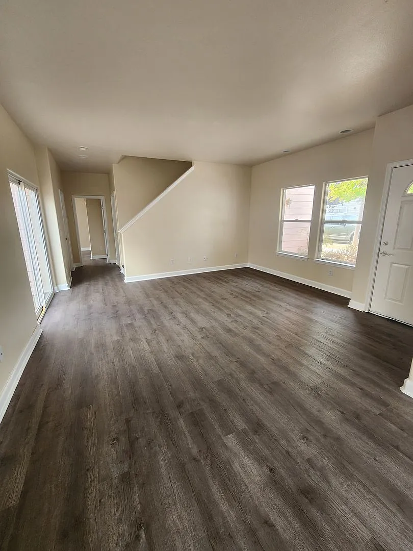 Darling 4 bed, 2 bath Townhouse in Nipomo — Photo 4