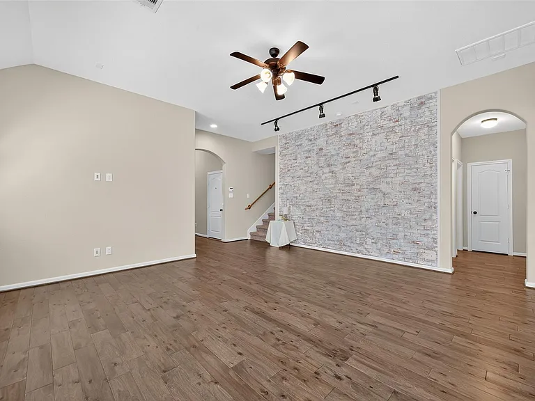 146 Kinnerly Peak Pl — Photo 13