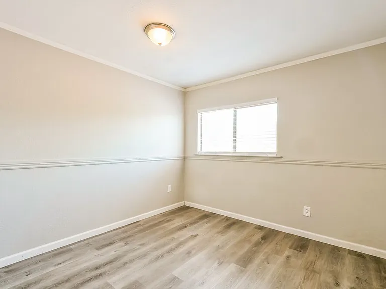 2236 E Spruce Dr — Photo 14