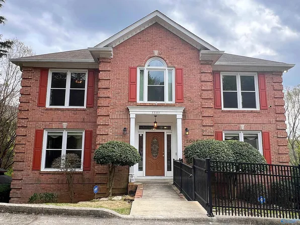 2004 Alexander Dr SE, Huntsville, AL 35801