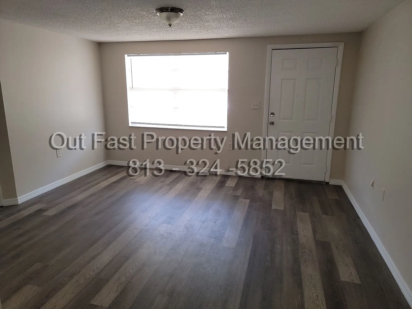 3 bed, 1.0 bath, 960 sqft, $1,225 — Photo 2