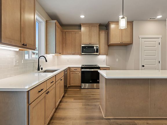 7124 S Hyton ST by Aho Construction