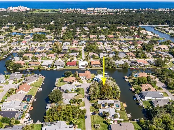 8 Crossleaf Ct E, Palm Coast, FL 32137