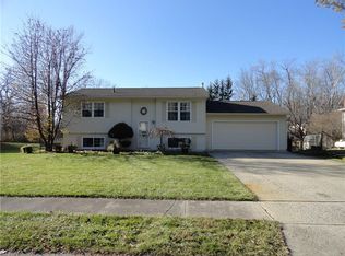 205 Meadowbrook Dr, Bellefontaine, OH