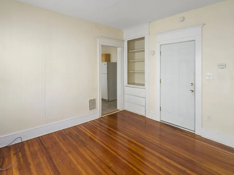 38-44 Tilton St — Photo 10