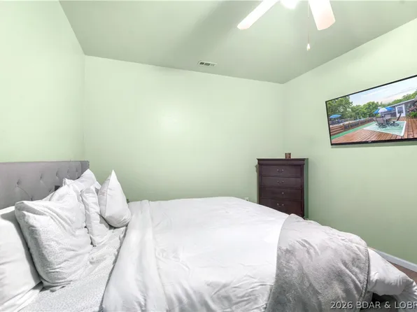 401 Valley Spring Rd, Camdenton, MO 65020