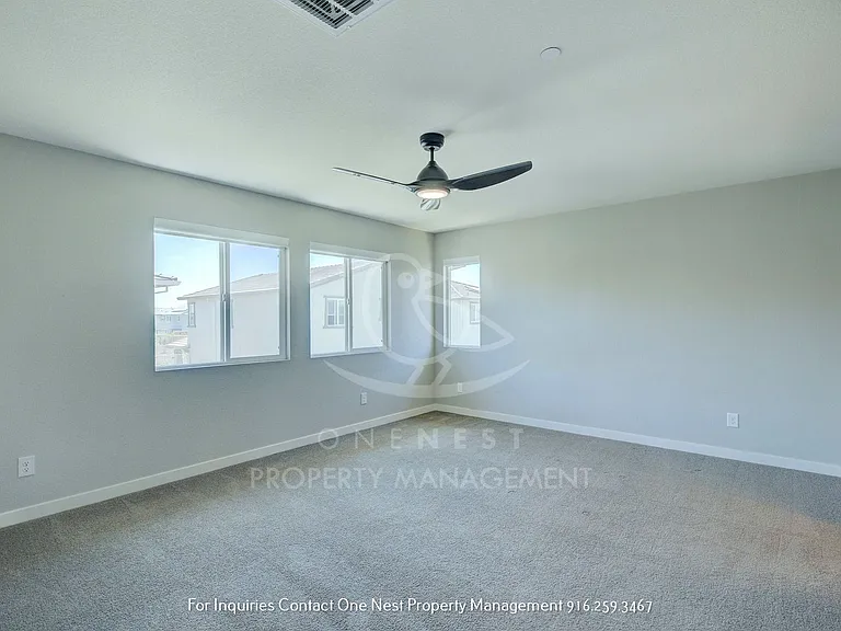 968 Franklin St — Photo 14
