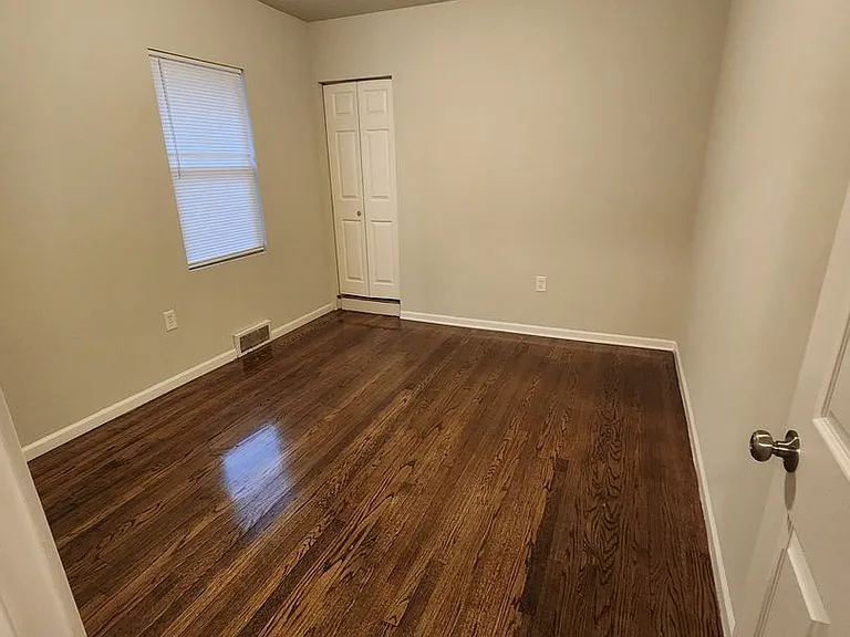 351 Porter St — Photo 11
