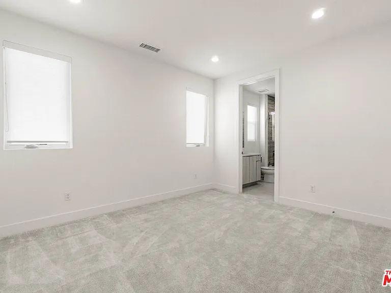 11758 N Hillsborough Ln — Photo 37