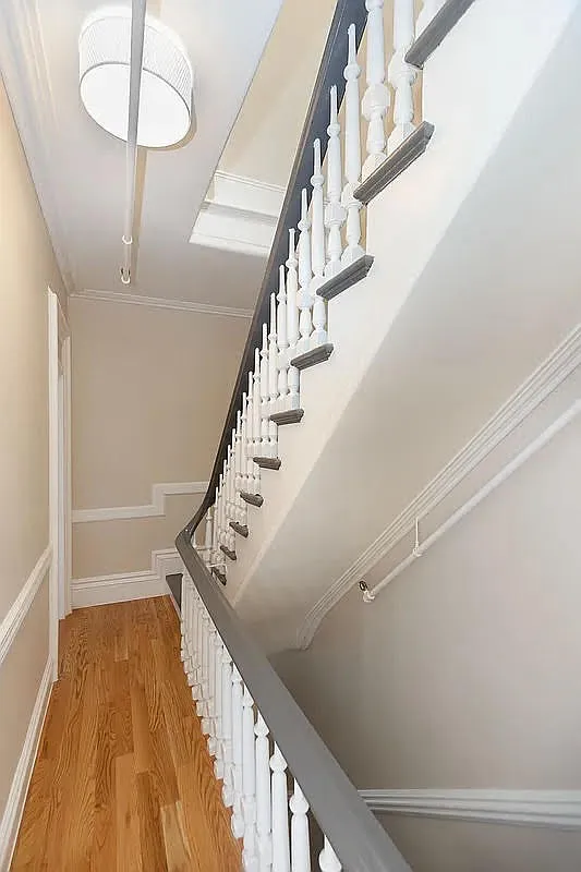 Building Photo - 24 Herkimer St #3