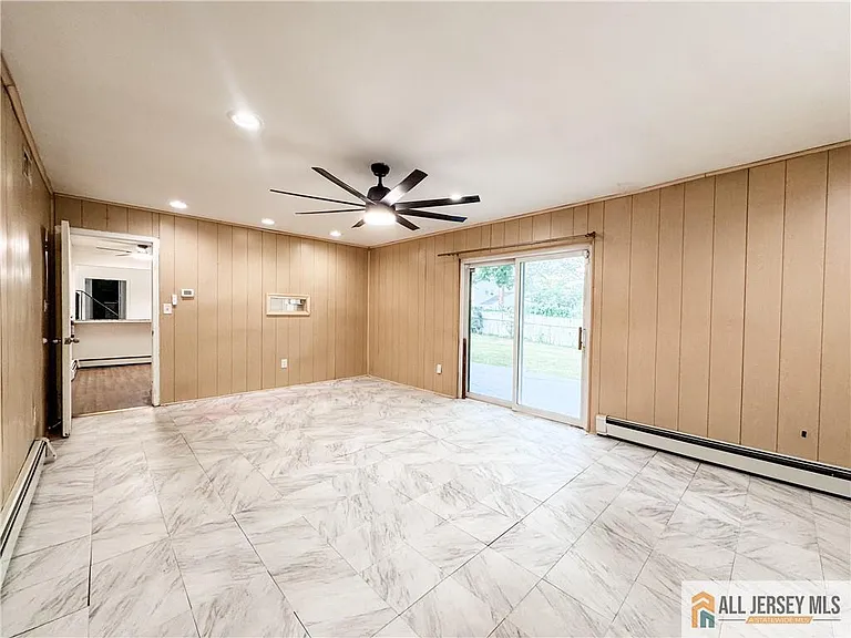 742 Grove Ave — Photo 13